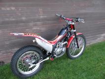 Montesa Cota 4RT 003 (2) (800x600).jpg