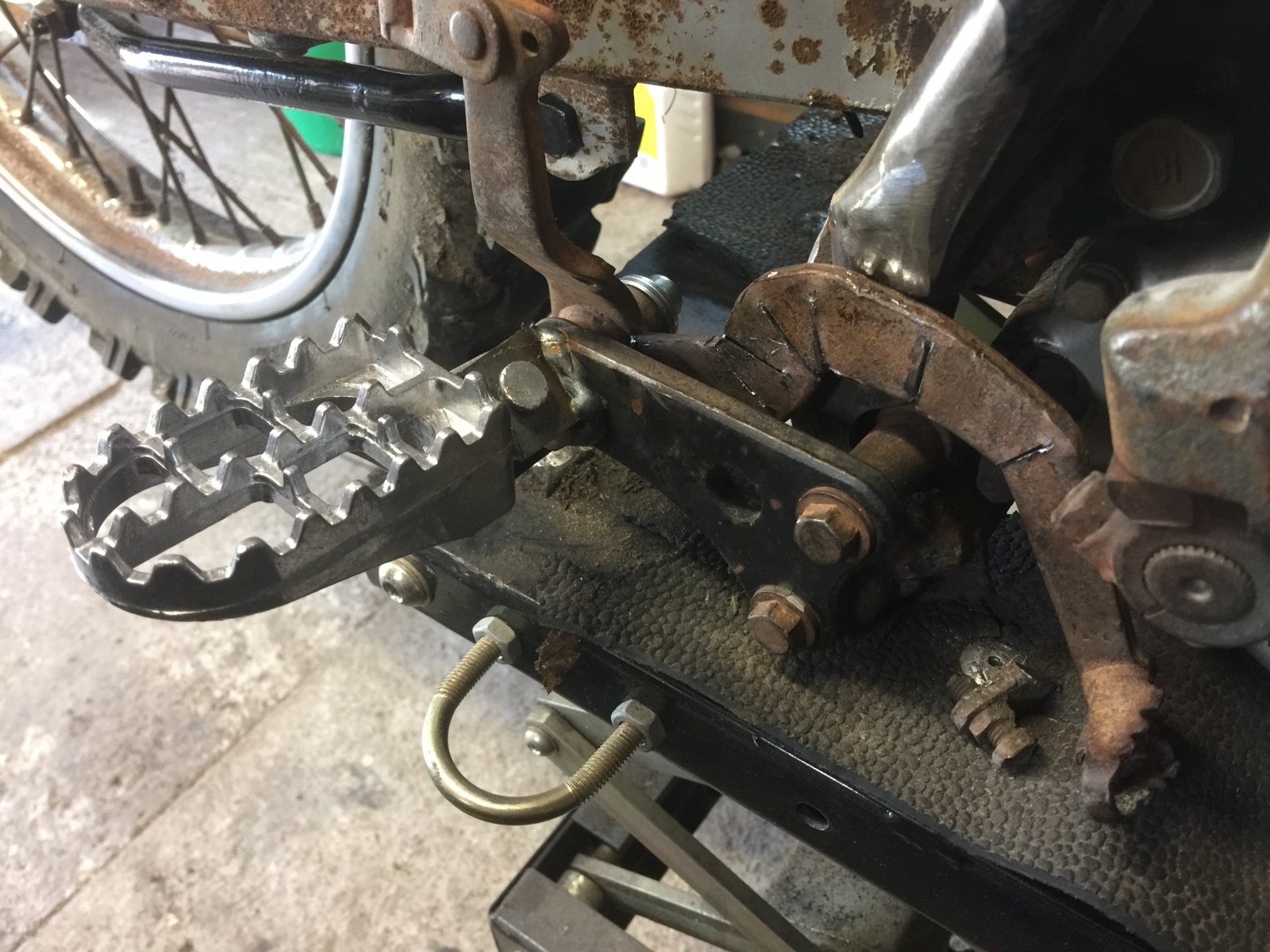 agtrial brake pedal 02.jpg