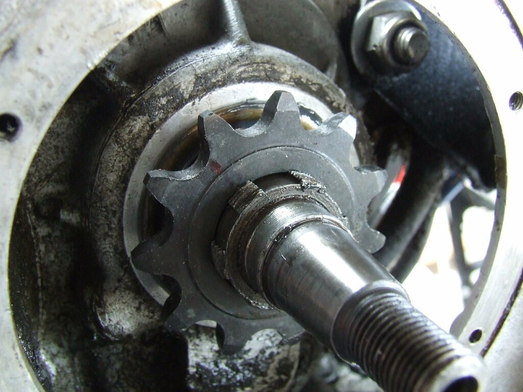 b40 sprocket.JPG