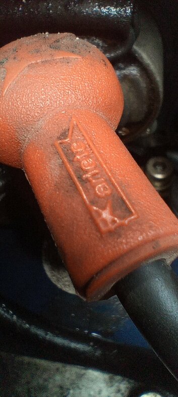 old spark plug boot.jpg