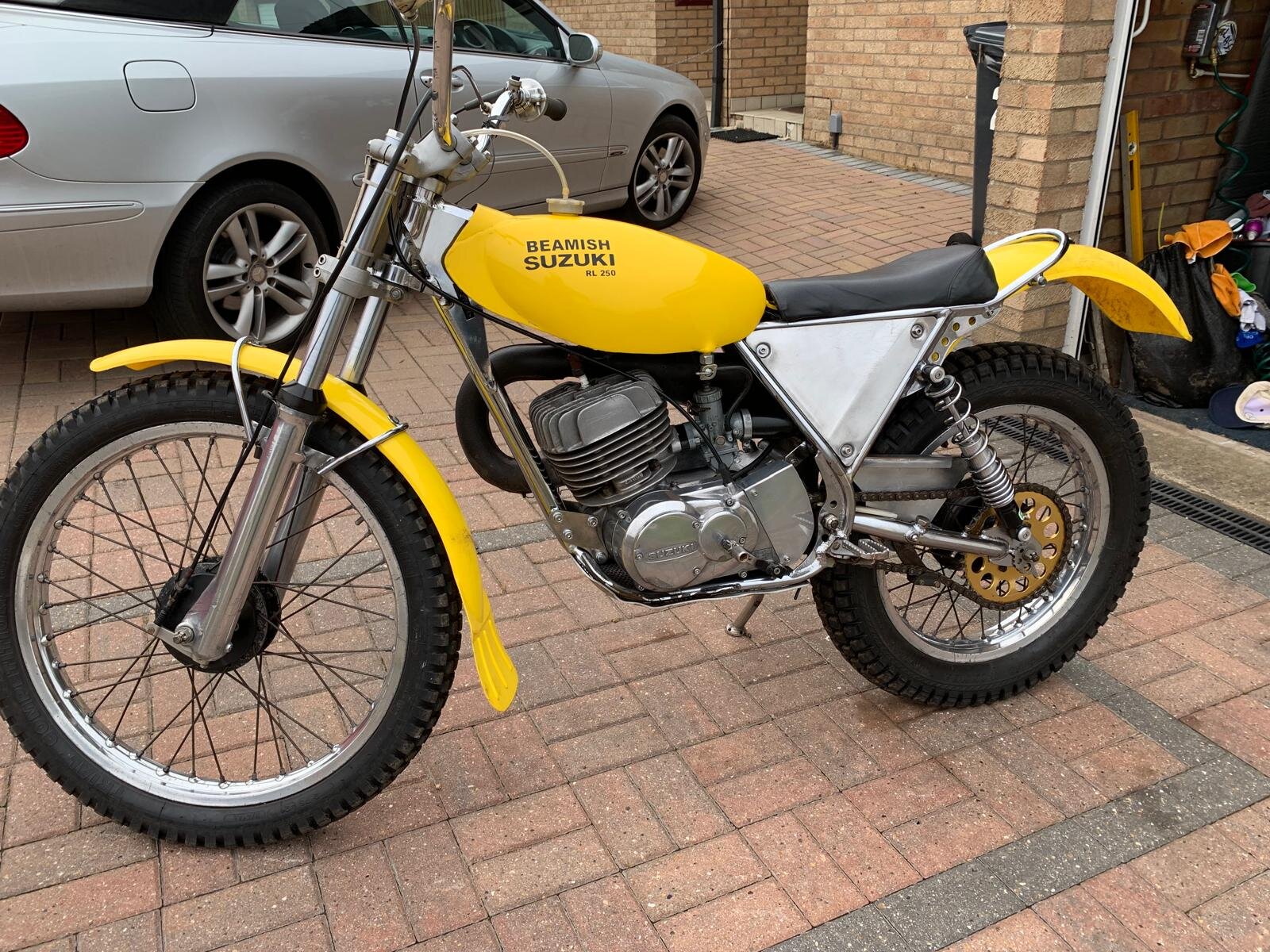 Suzuki rl250 damper rod spinning
