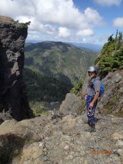 Chasm on Mt.Apps trail