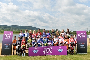 womens group shot