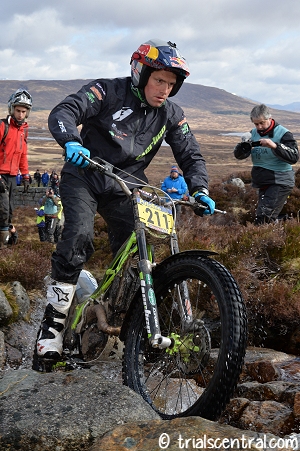 dougie lampkin vertigo new contract story 2