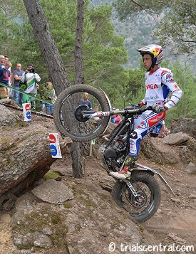 adam raga andorra day 2