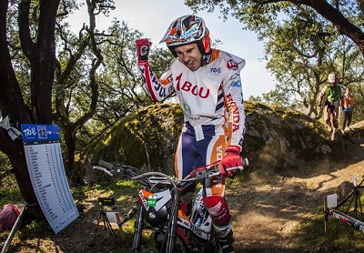 toni bou celebrate ninth title