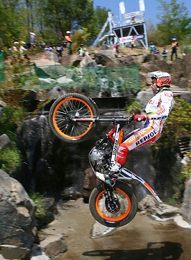 toni bou japan day 2 lead story