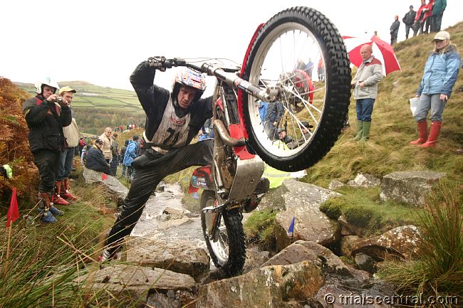 Rob_Loney_2_2005_Scott.JPG