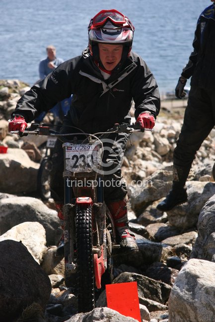 Roger_Mount_Meall_Nam_Each_2006_SDT.JPG