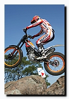 G2F20128.jpg